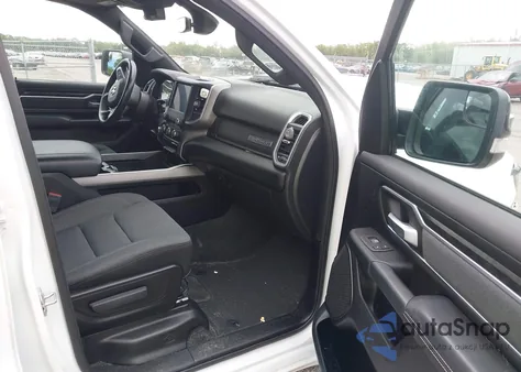 2022 Ram 1500 Big Horn 4X2 5'7 Box z USA, uszkodzony, nr VIN 1C6RREFT3NN337761